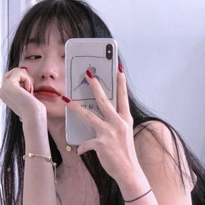 色肉毒蝎女